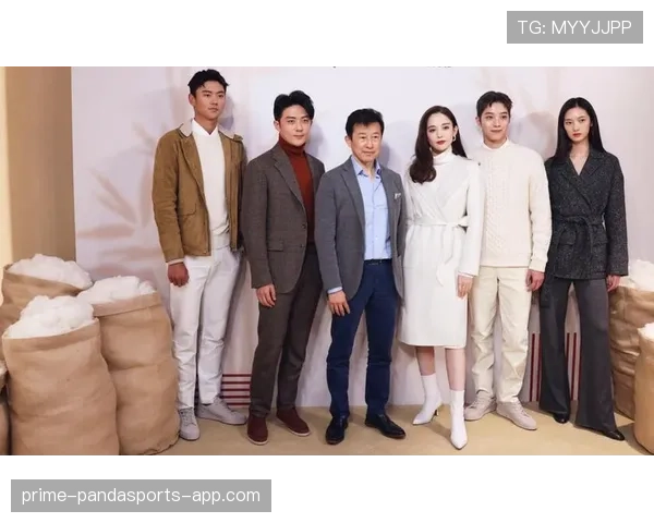 宁泽涛穿睡衣走机场，明星范儿和跑步冠军完全是两个世界啊